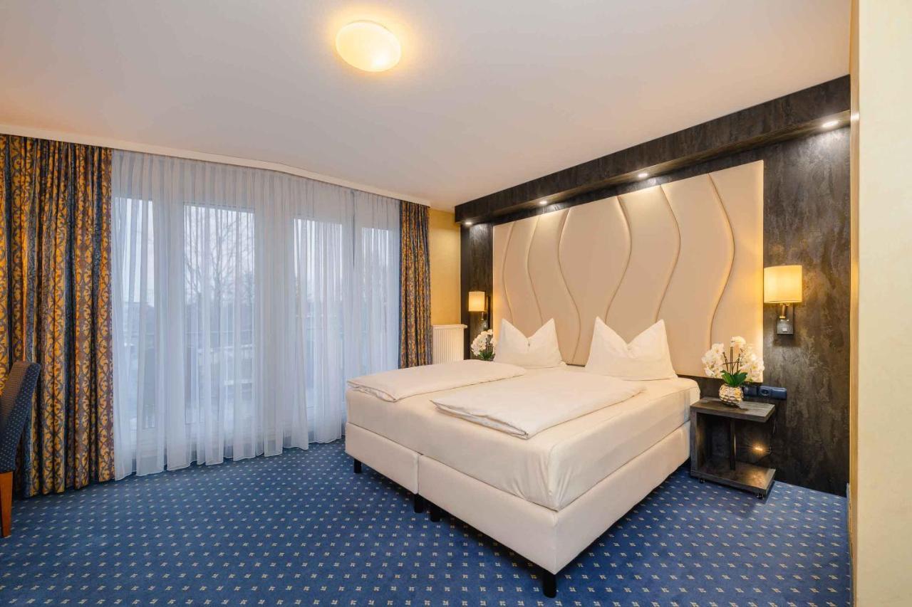 Plaza Inn Koeln Pulheim Exterior photo